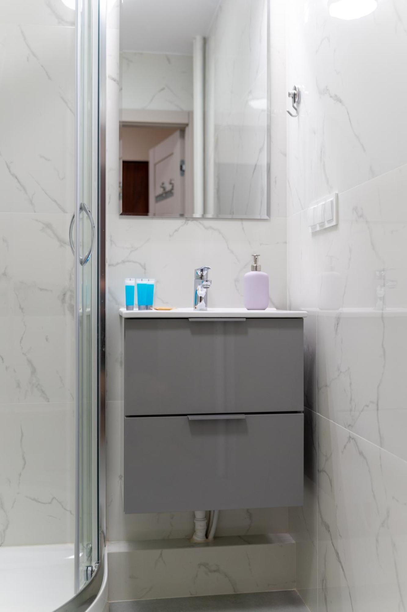 Metro Wawrzyszew Comfort Apartment *